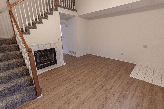 212 Nikki Way