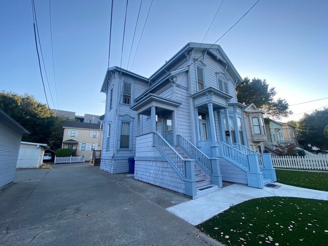 Photo - 1626 Santa Clara Ave Unit 1626