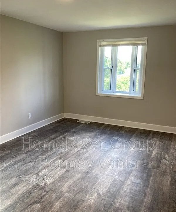 Photo - 213 Ridge St