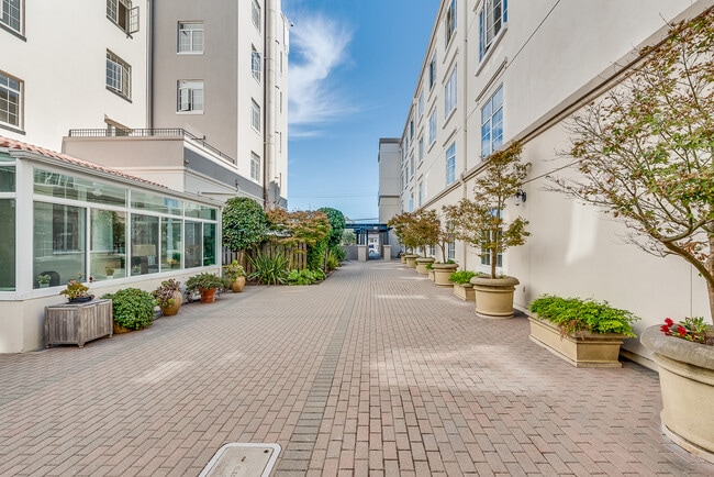 Pacific Grove Senior Living