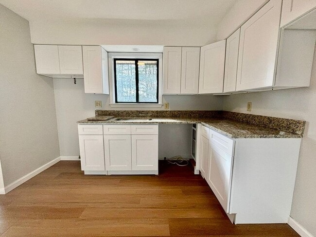 Photo - 7 Homestead Ln