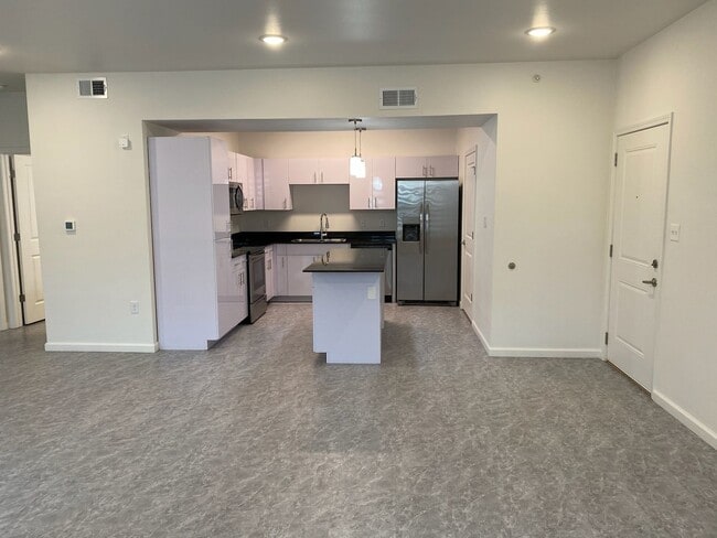 Photo - Hampton Astoria