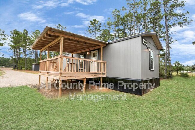 Photo - 1556 Brown Rd