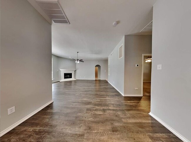 Photo - 2920 Crystal Way