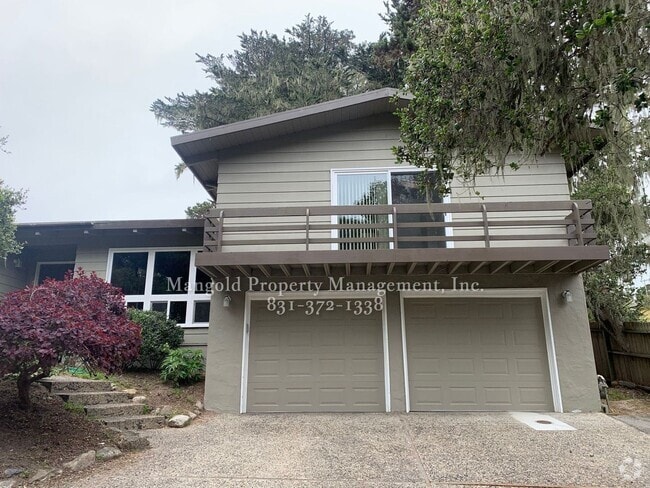 Building Photo - Great Home Located in Monterey Neighborhoo...