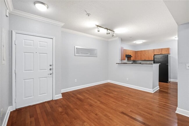 Photo - 300 E South St Unit 4001