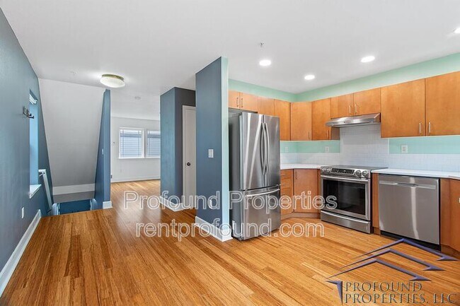 Photo - 6720 N Pittsburg Ave