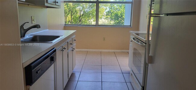 Photo - 1300 NE Miami Gardens Dr Unit 407E