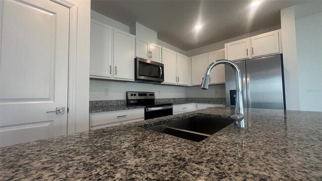 Photo - 692 Stoney Pointe Cir