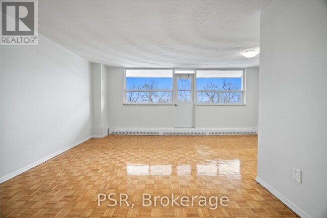 105 Rowena Dr Unit 204