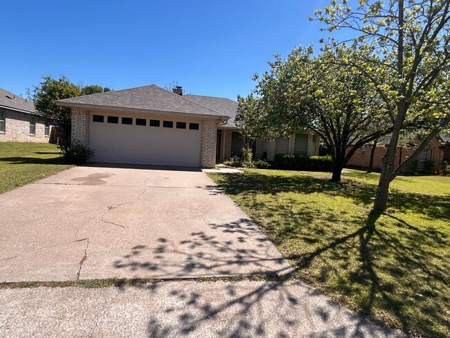 Building Photo - COMING SOON 3/2/2