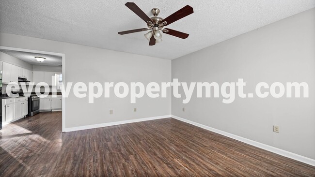 Photo - 3712 Firethorne Dr House