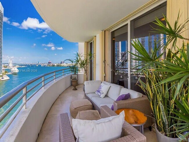 Photo - 888 Brickell Key Dr Unit 1004
