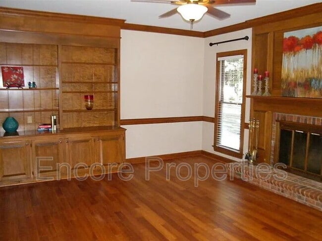 Photo - 106 Whispering Pines Ct