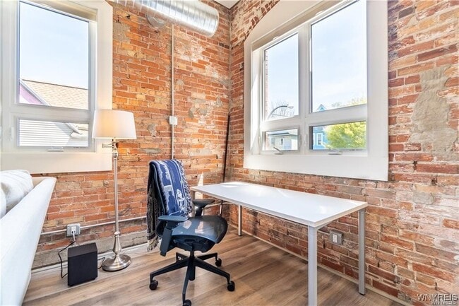 Photo - 340 Bird Ave