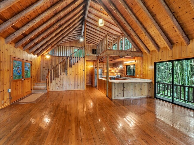 Building Photo - 3 bedrooms 2 bathroom with a large Loft for generational living + storage shed