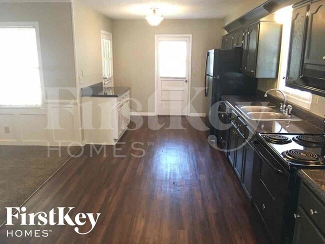 Photo - 6288 Ashton Rd