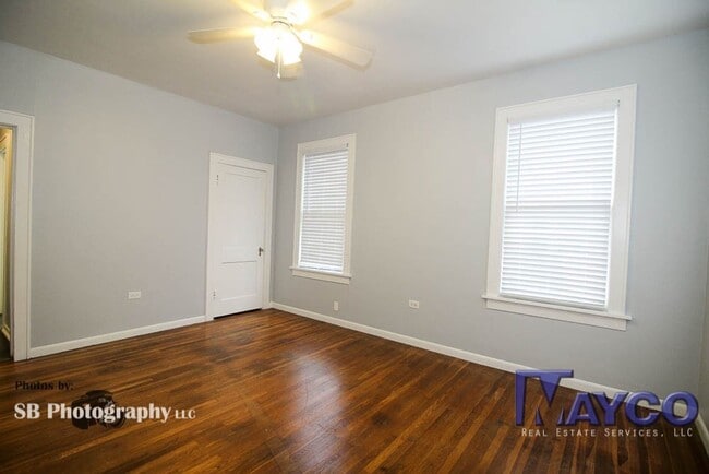 Building Photo - 1 bedroom duplex apartment in Highland! Unit 232 Topeka