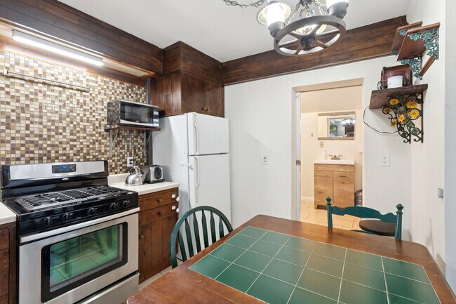 Photo - 760 S Sheridan St Townhome