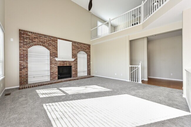 Photo - 21660 Longs Peak Ln