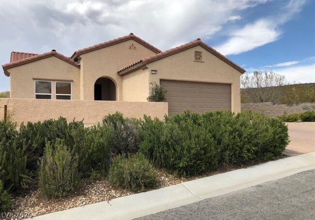 Building Photo - 2136 Crescent Heights Ave