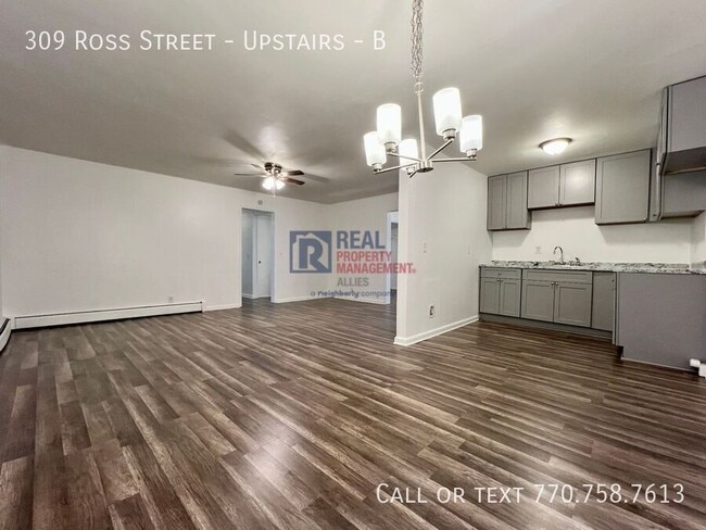 Photo - 309 Ross St NE Unit B