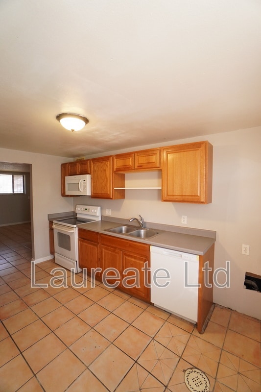 Photo - 1124 Rosemary St Unidad 5