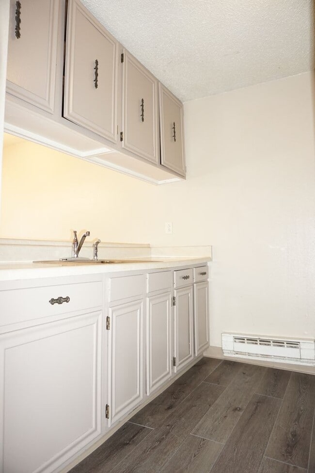 Photo - Spacious 2 Bedroom Condo Unit #17