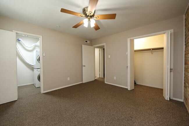 Photo - 7727 Meadow Park Dr Unit 111