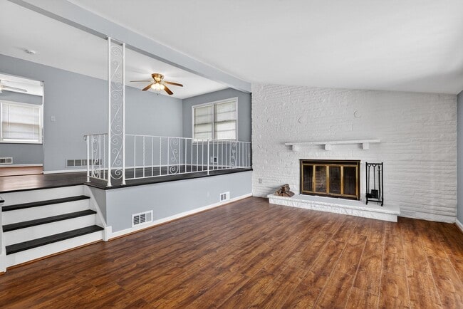 Photo - 77 Marsh Ave