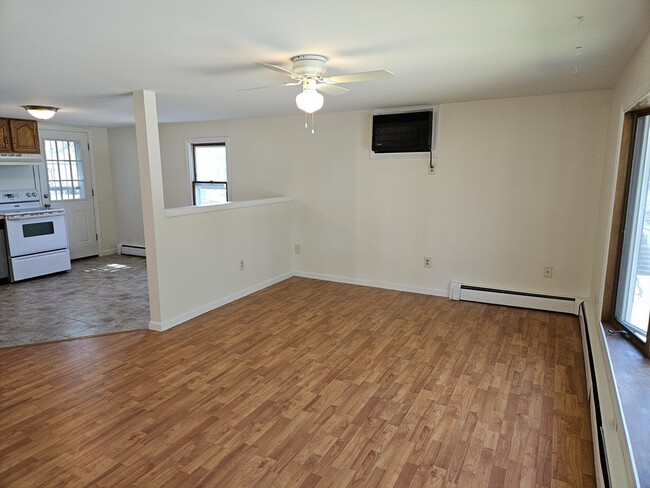 Photo - 26 E Worcester St