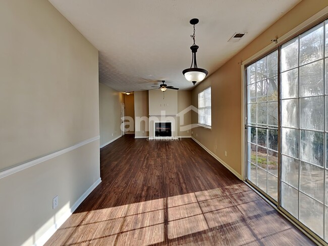 Photo - 408 Windcroft Cir NW