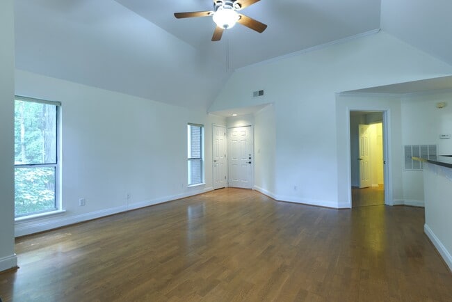 Photo - 2512 Cranbrook Ln Unit 12