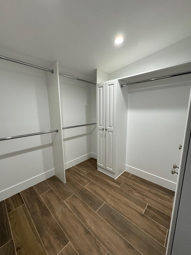 Photo - 6439 1/2 Graves Ave Unit 9.5