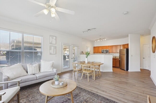 Building Photo - Greystone at Widewaters Rental