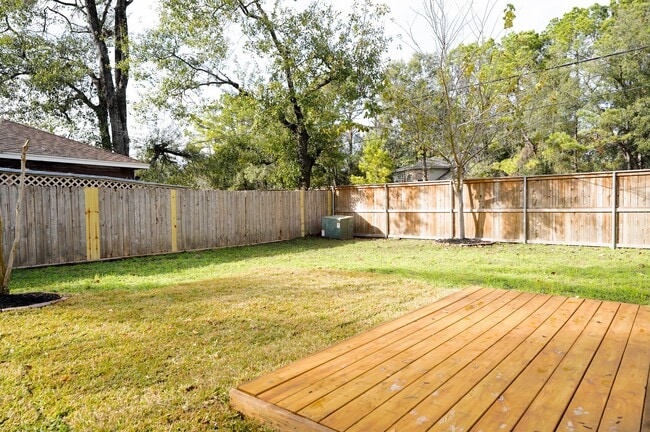 Photo - 11822 Hillbrook Dr