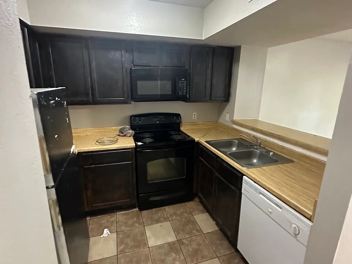Photo - 9833 Walnut St (Dallas, TX)