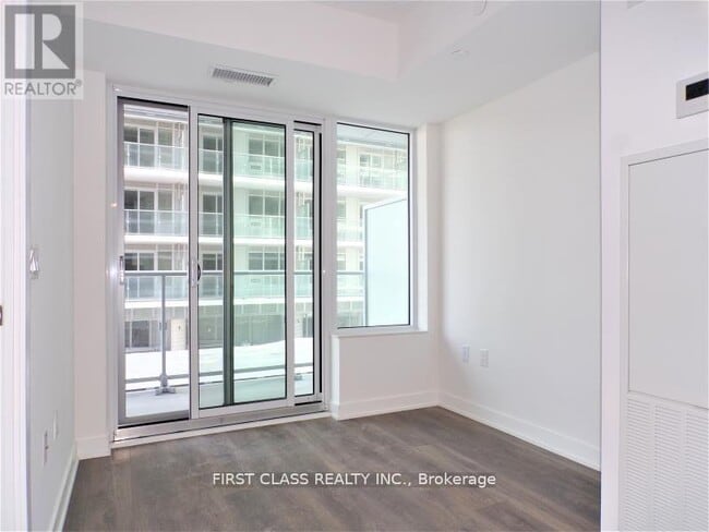 Photo - 99 Broadway Ave Unité 705