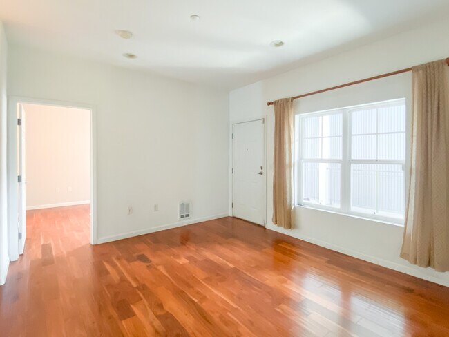 Photo - 1121 40th St Casa Adosada