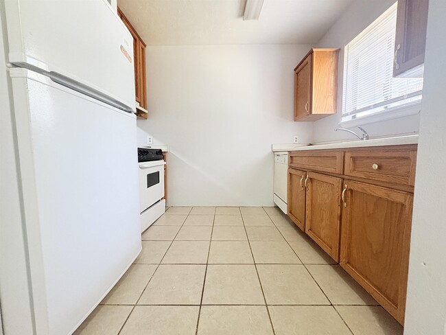 Photo - 1007 Sutor Rd