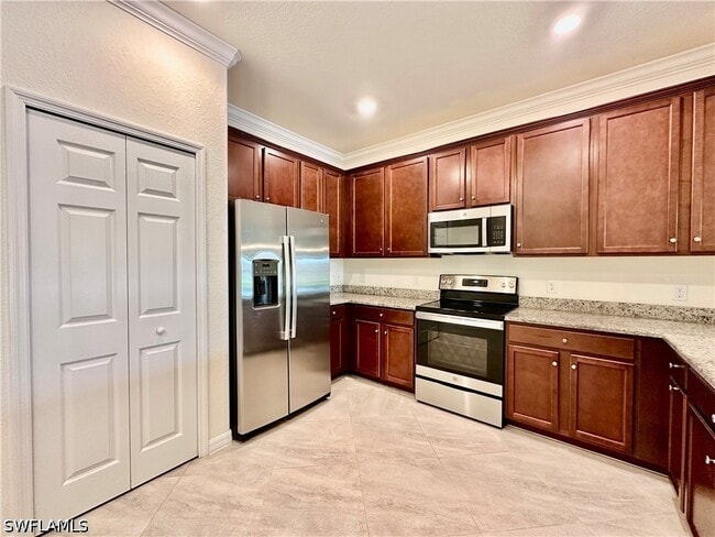 Photo - 1823 Alameda Dr