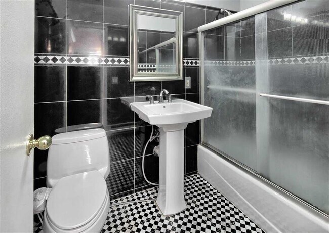 Photo - 79 Garden St Unit 2