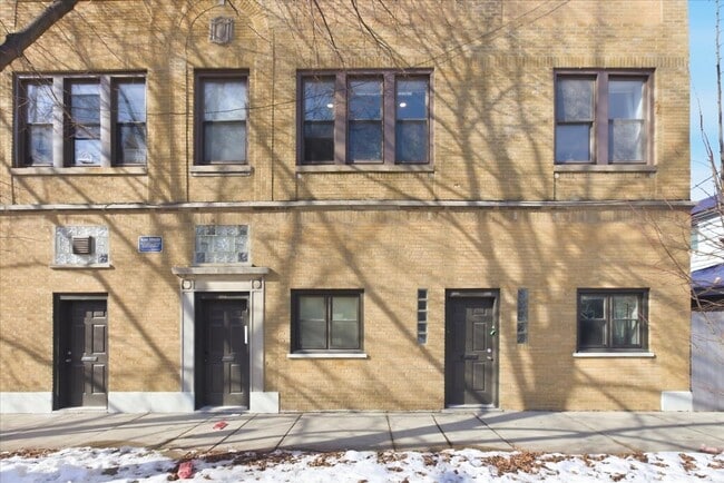 Building Photo - 4006 N Bell Ave Unit 1