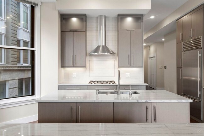 Photo - 132 Boylston St Unit 3