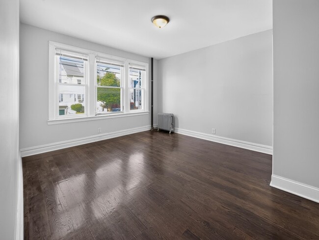 Photo - 86 W 45th St Unit 1