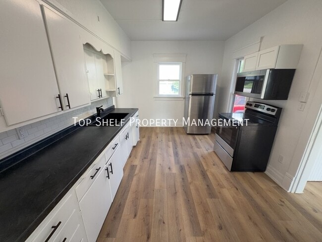 Photo - 820 1st Ave W Unit A