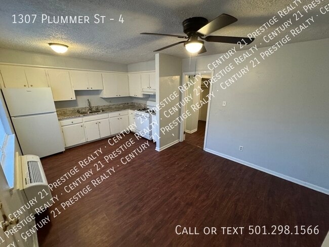 Photo - 1307 Plummer St Unidad 4