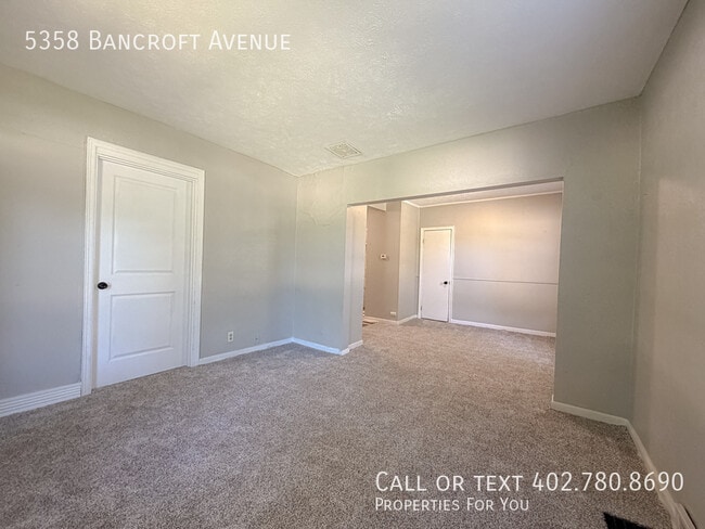 Photo - 5358 Bancroft Ave