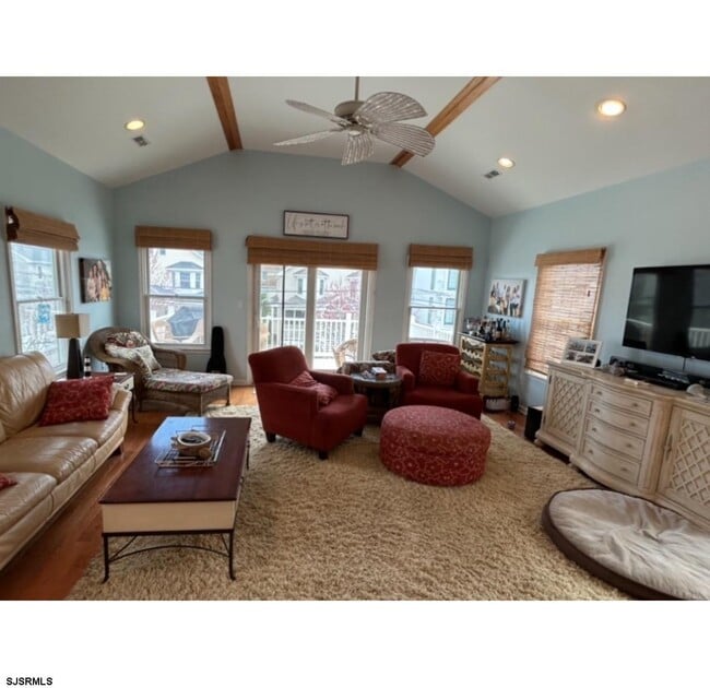 Photo - 9411 Winchester Ave