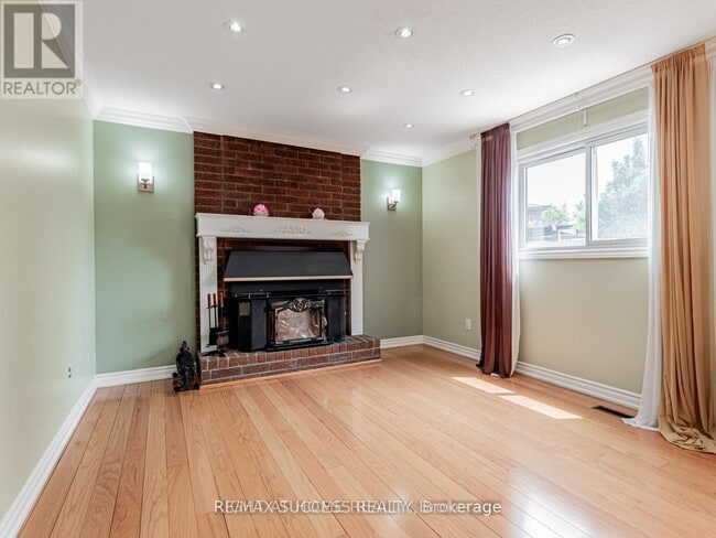 Photo - 7 Point O'Woods Dr